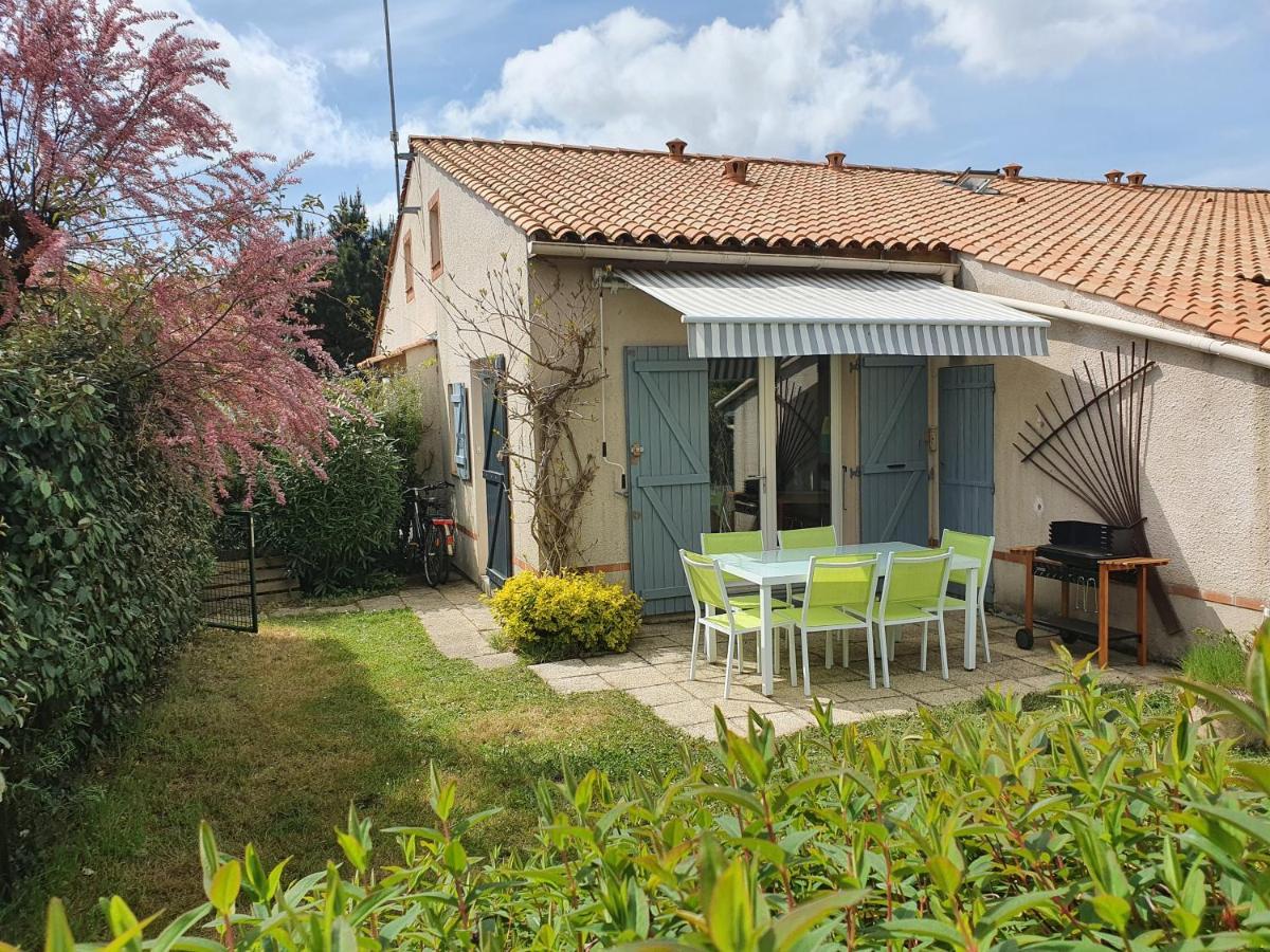Petite maison dans résidence avec piscine proche plage et centre ville à pied Pornic Exterior foto