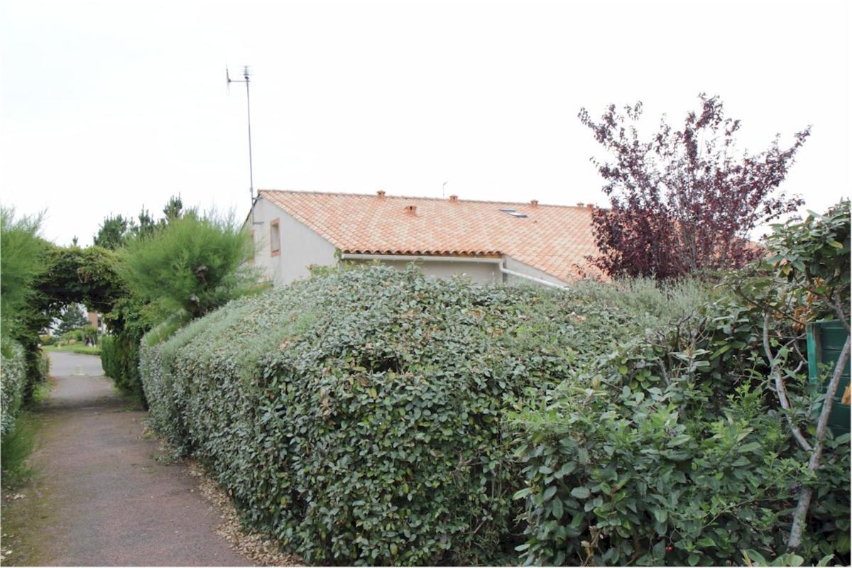 Petite maison dans résidence avec piscine proche plage et centre ville à pied Pornic Exterior foto